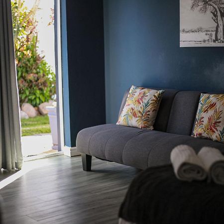 Reef View Bnb East London Bagian luar foto