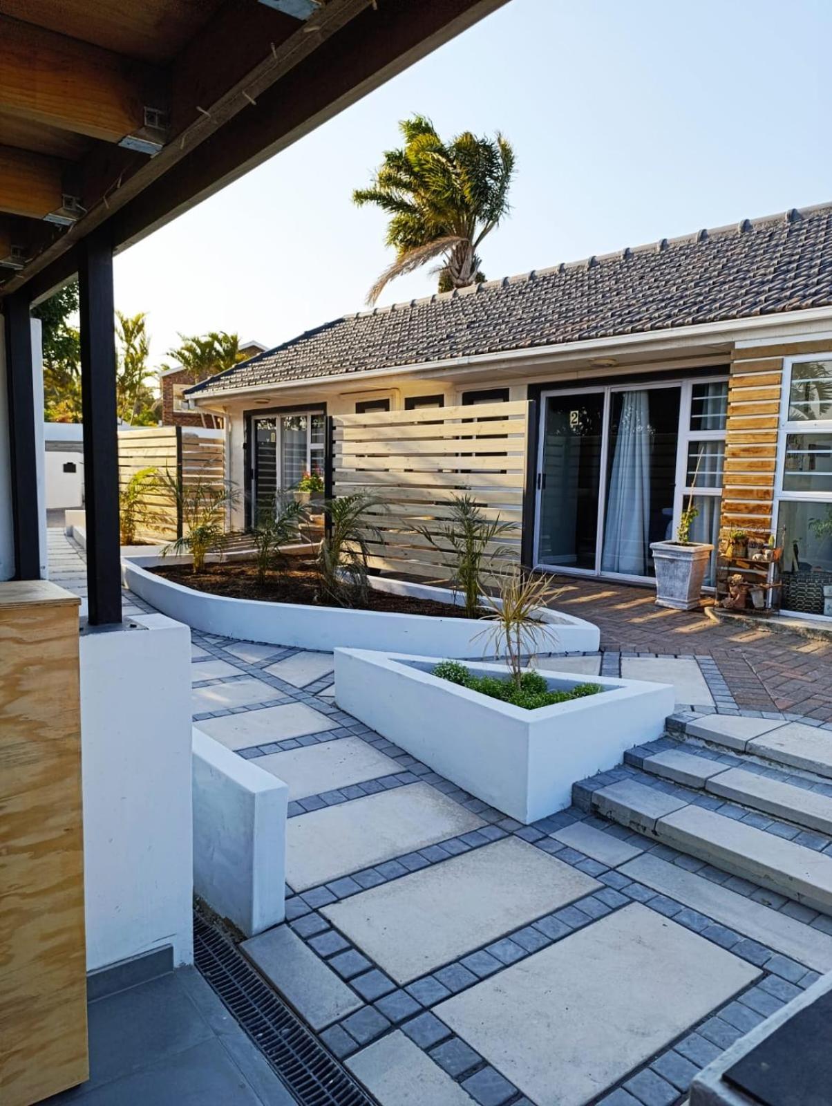 Reef View Bnb East London Bagian luar foto