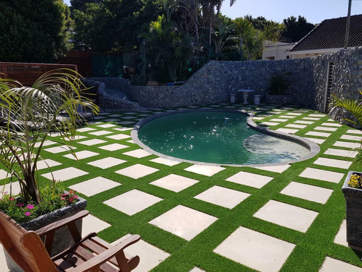 Reef View Bnb East London Bagian luar foto